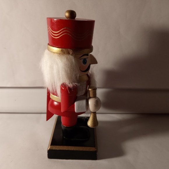 RED & BLACK Nutcracker 6-1/2" Christmas WOODEN Nutcracker DECOR - Picture 5 of 9